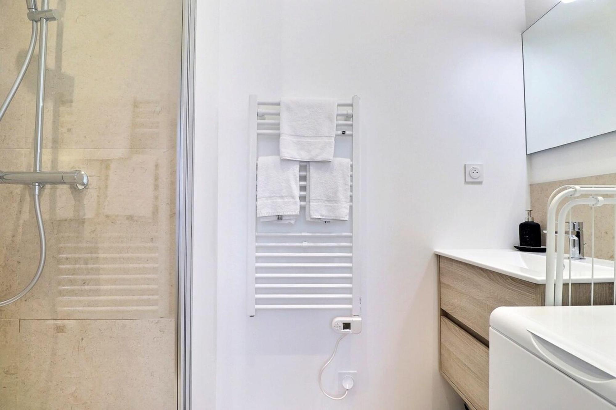 L'Origami - Lovely Newly Renovated Apartment With Garage - Villeurbanne Exteriör bild